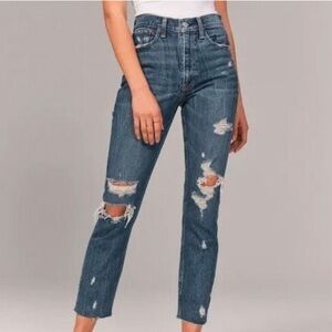 Abercrombie & Fitch Curve Love Mom Jeans Medium Destroyed